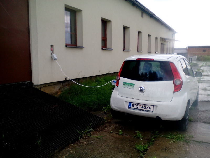 Dobíjecí stanice elektromobilů od Prosolar