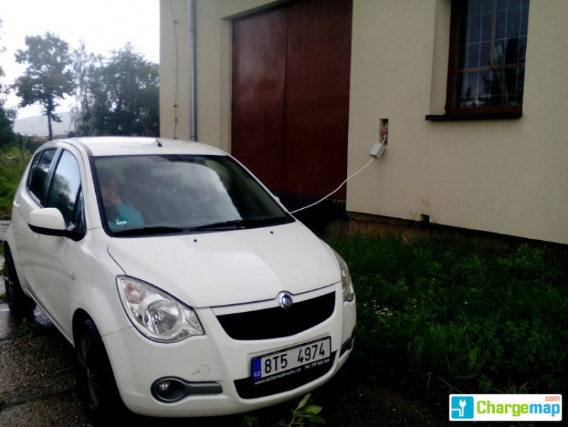 Dobíjecí stanice elektromobilů od Prosolar